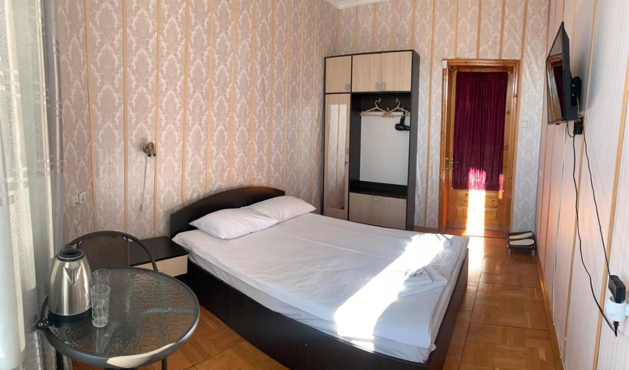 Mini-Hotel Sakvoyage Чернивци Екстериор снимка